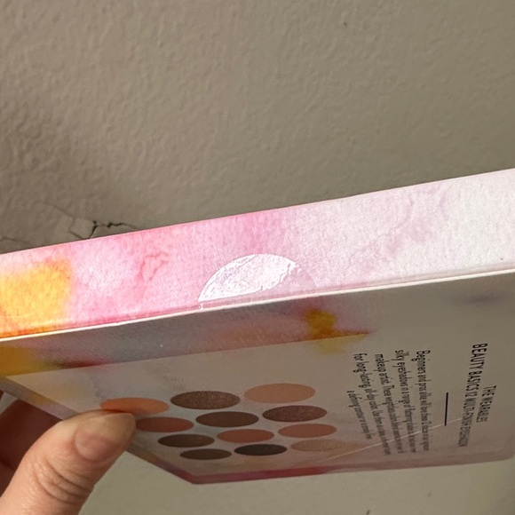 Laura Geller The Wearables Eyeshadow Palette - Beauty Basics - Picture 6 of 7